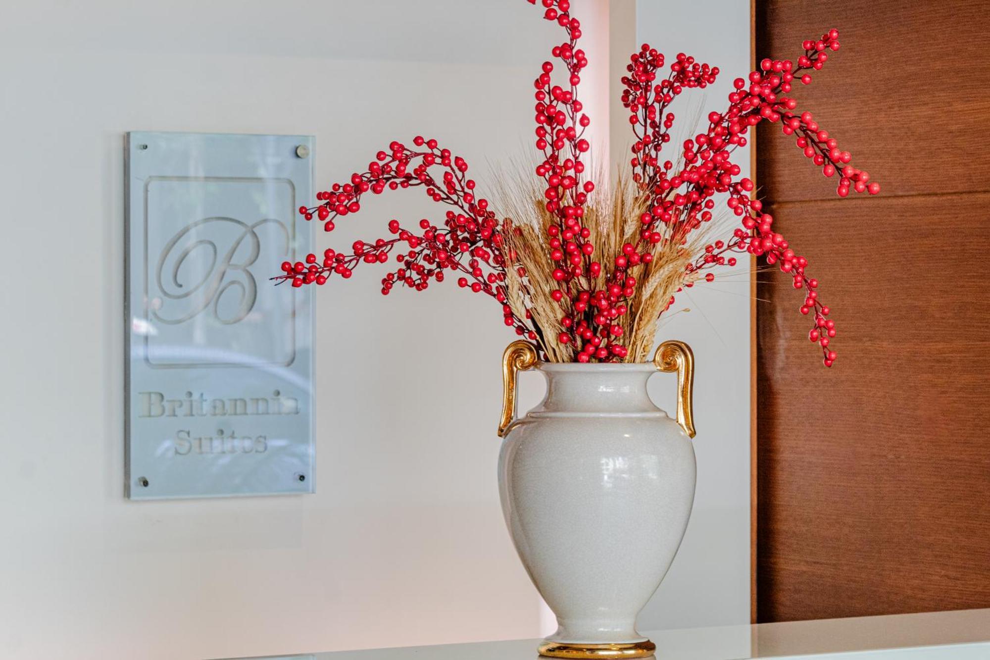 Britannia Suites Beirut Ngoại thất bức ảnh