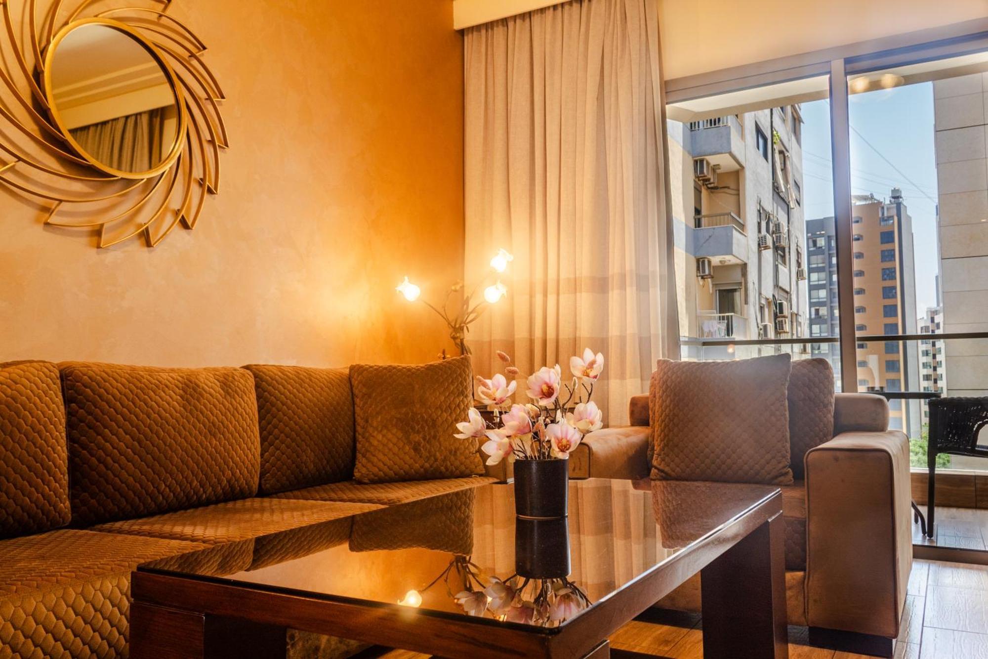 Britannia Suites Beirut Ngoại thất bức ảnh