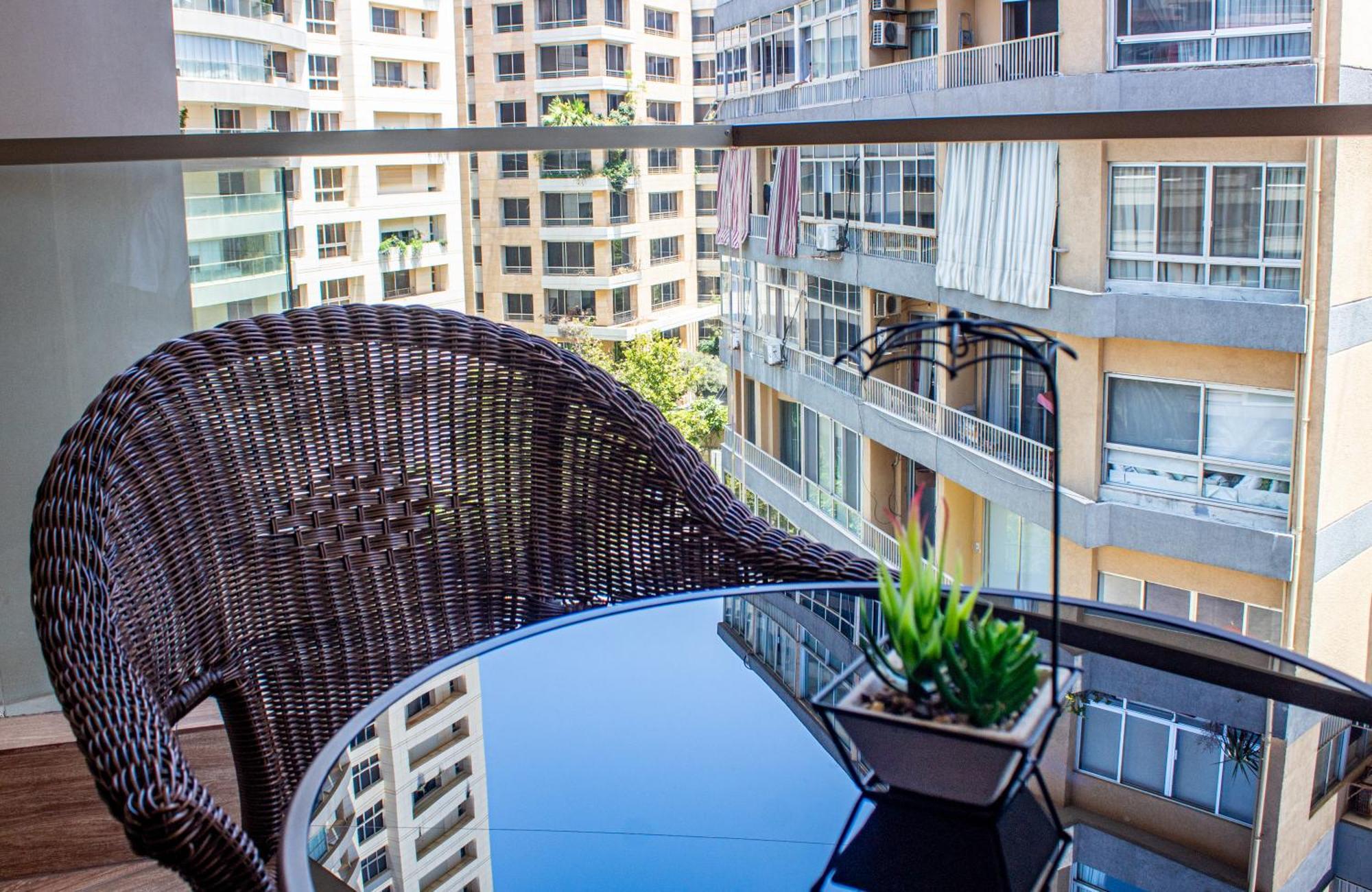 Britannia Suites Beirut Ngoại thất bức ảnh