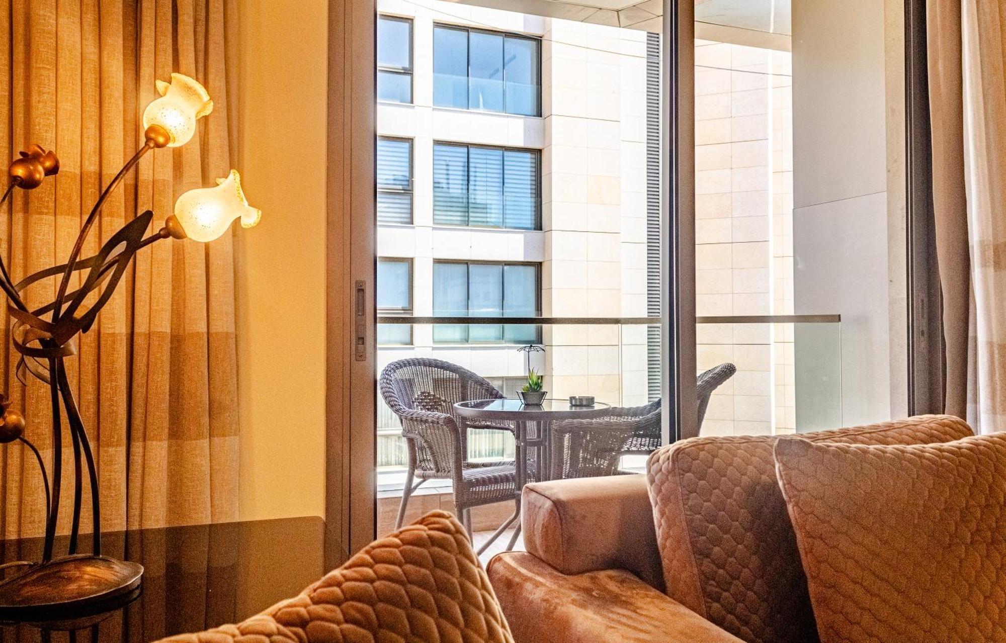Britannia Suites Beirut Ngoại thất bức ảnh