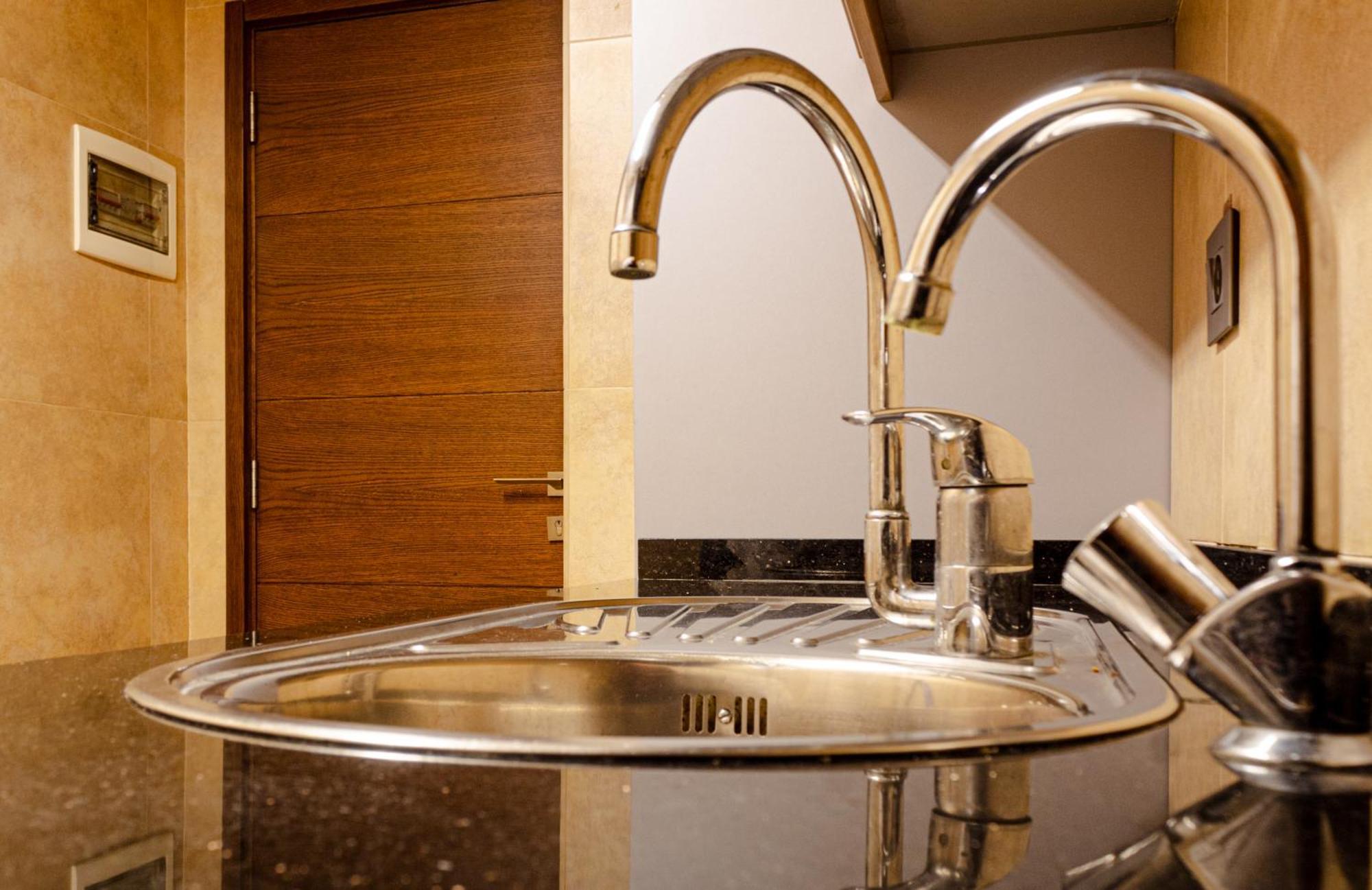 Britannia Suites Beirut Ngoại thất bức ảnh