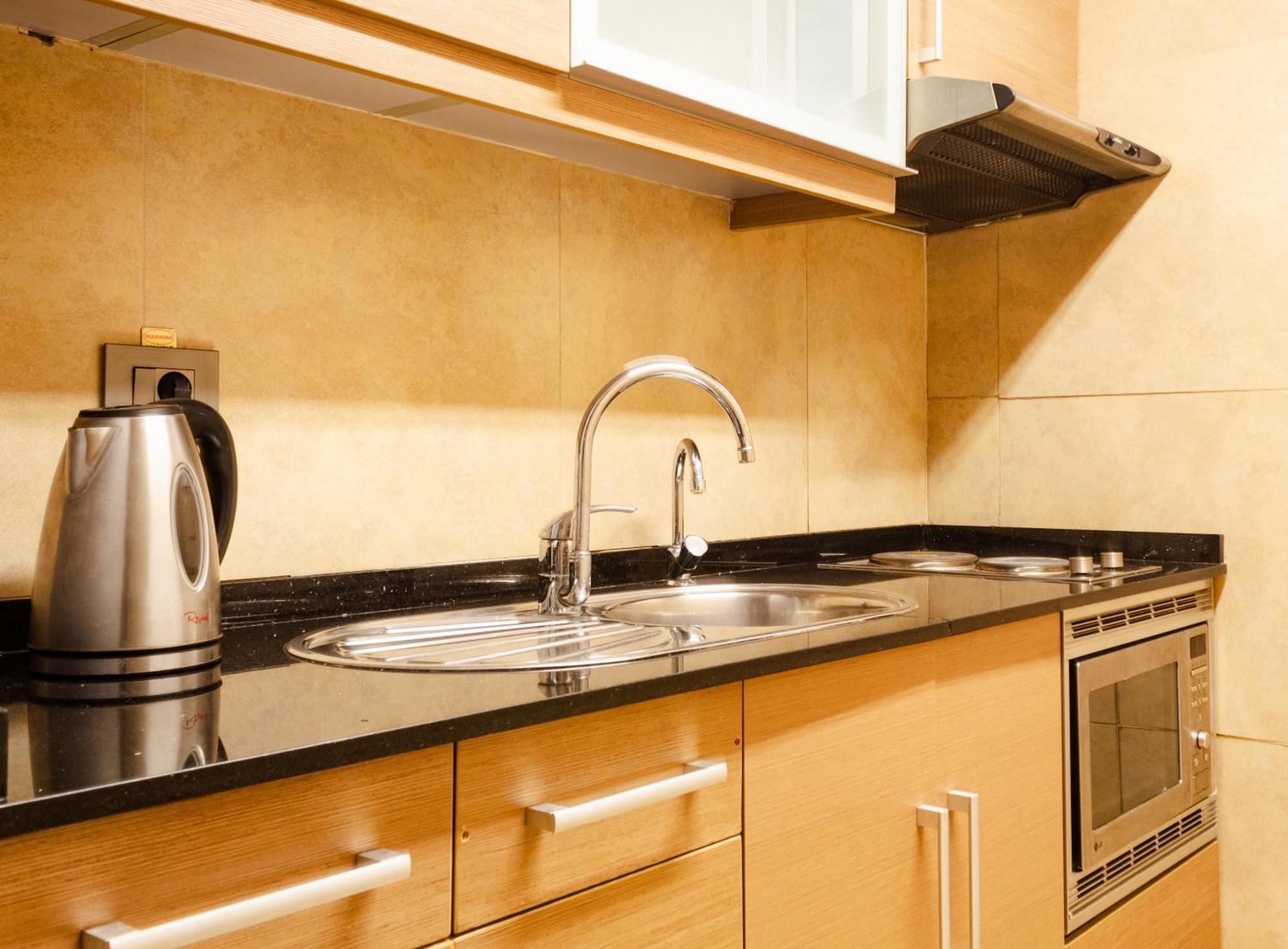 Britannia Suites Beirut Ngoại thất bức ảnh